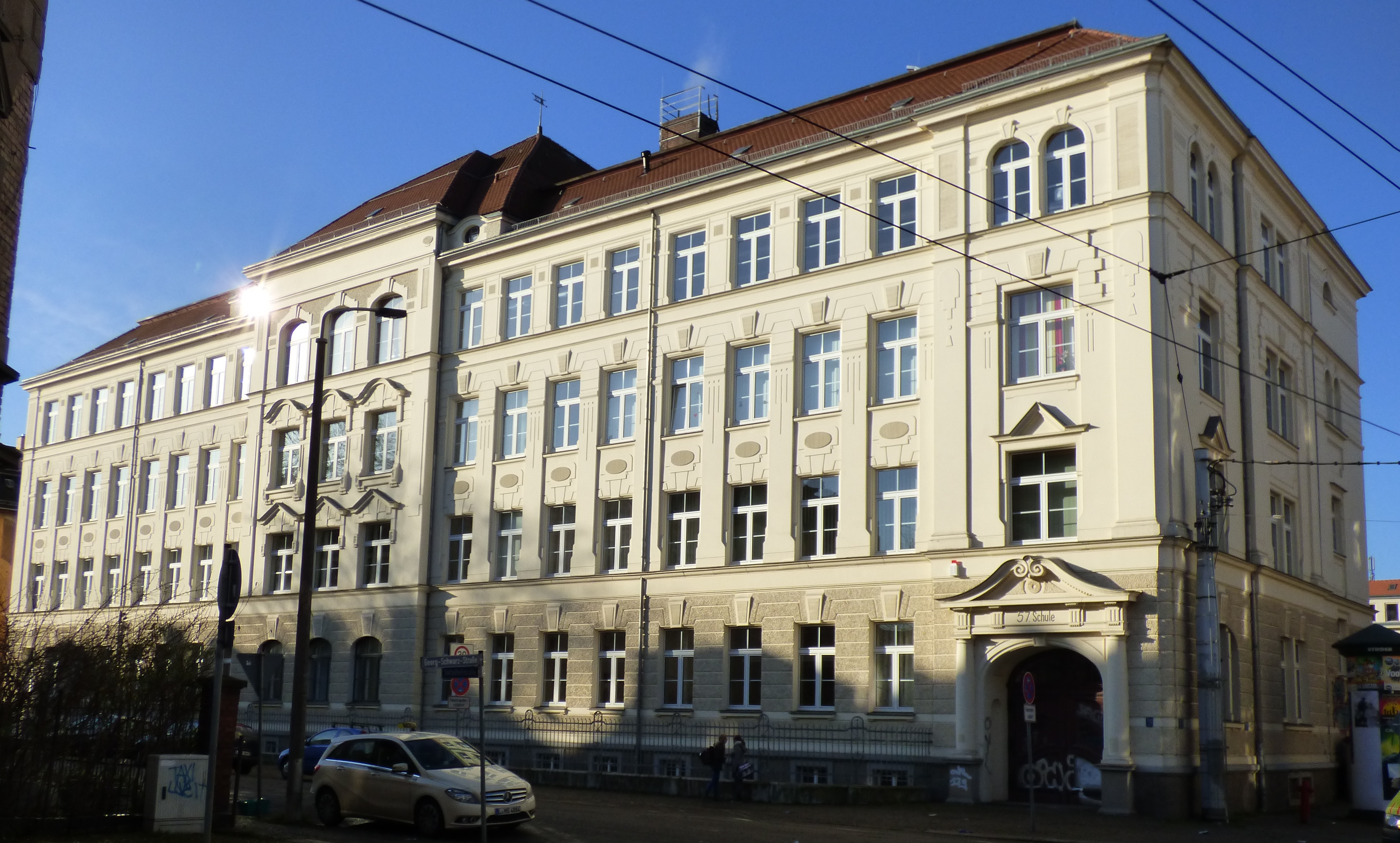 Schulgebäude Ansicht Sattelhofstraße